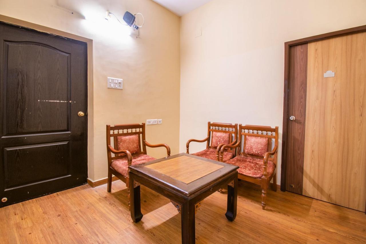 Hotel Crescent Inn Chennai Exterior foto