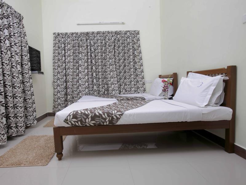 Hotel Crescent Inn Chennai Exterior foto