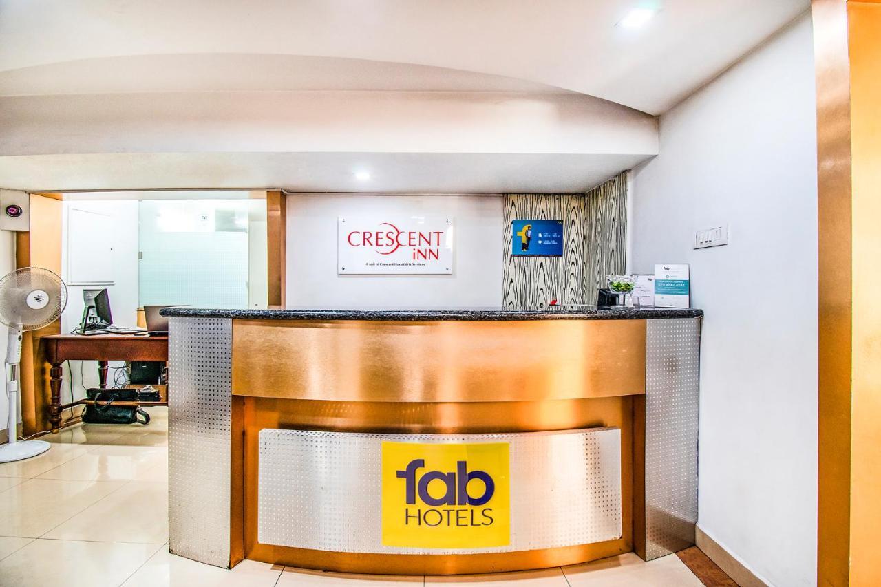 Hotel Crescent Inn Chennai Exterior foto