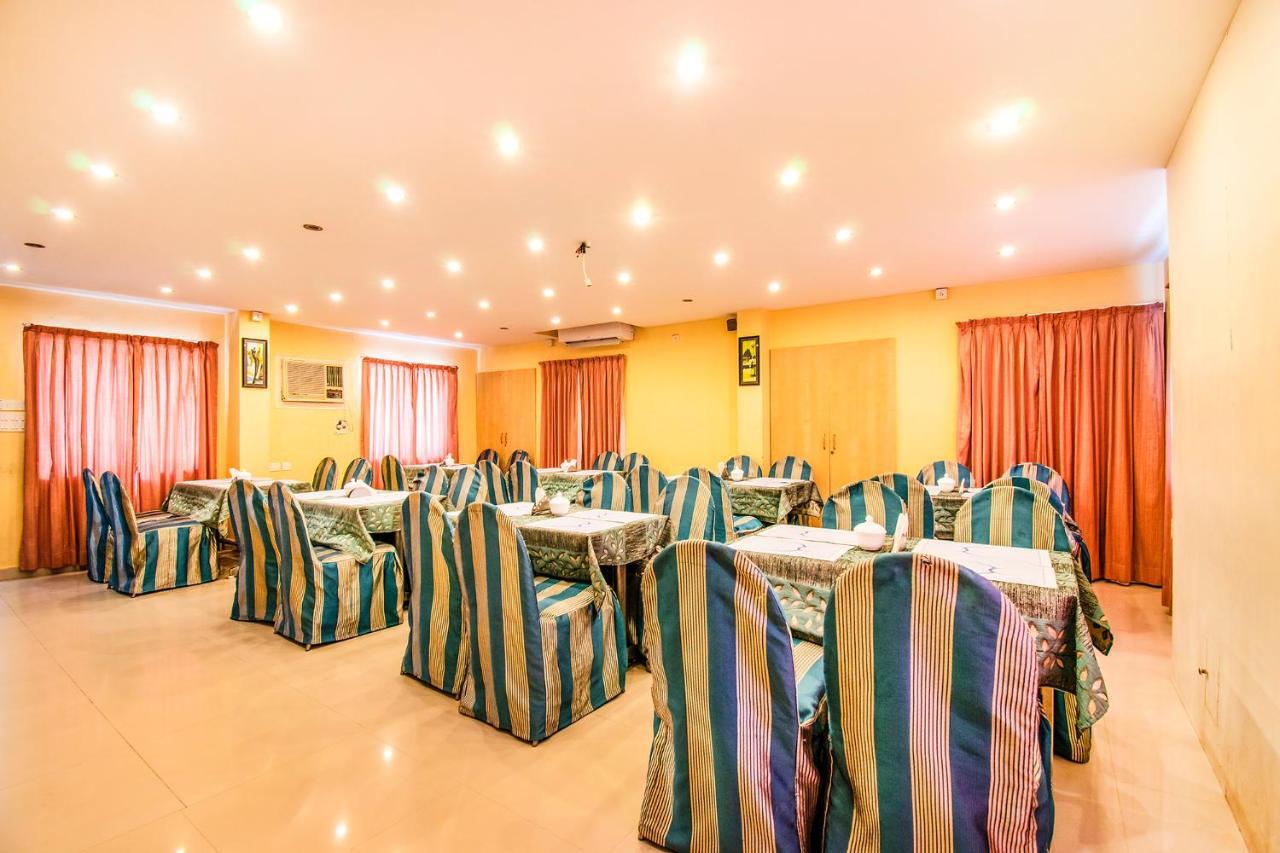 Hotel Crescent Inn Chennai Exterior foto